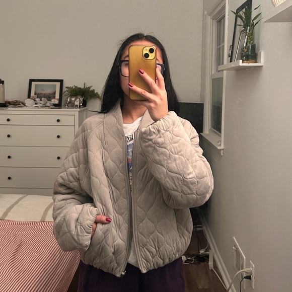 lululemon athletica Gray Quilted Puffer Jacket - Picture 2 of 6